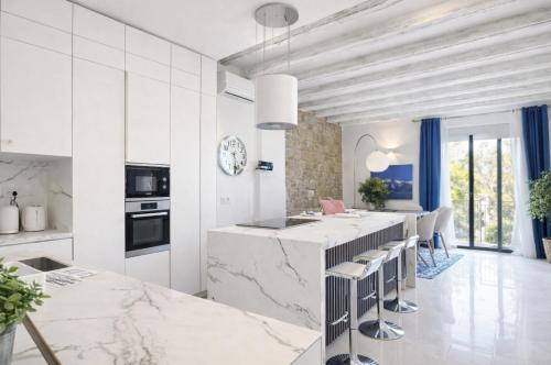 Elegant 3BR Apartment Balcony Port Vell