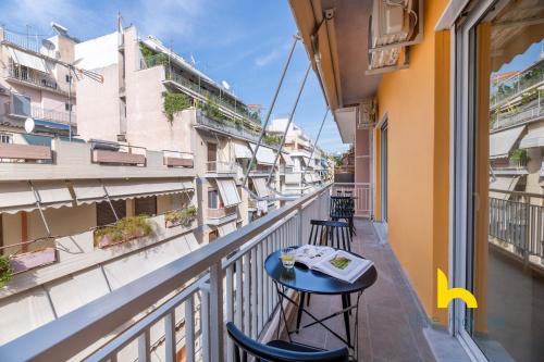 Chic Koukaki Haven Steps to Metro & Acropolis!