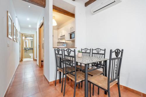 Portal del Carro 7 Junto a la Catedral