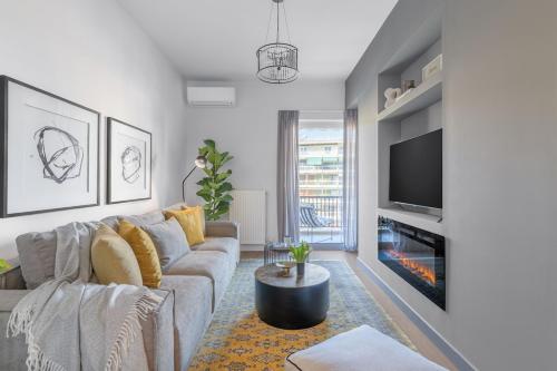 50 Shades of Athens, Kingsize Suite with Jacuzzi!