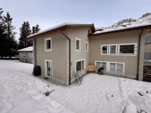 5 Zi Clavadels Fewo Bernina