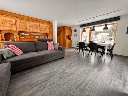 5 Zi Clavadels Fewo Bernina
