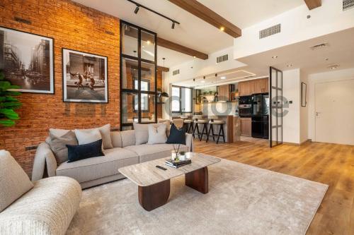 Luxurious Newly Furnished 2 Bed in Marina - Sail 1307