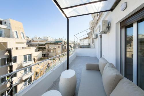 D211 Athens Loft by Aethera