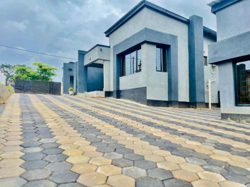 Wami's services apartment