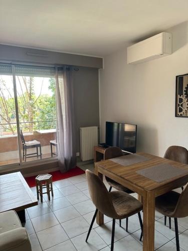 T2 Lumineux, Calme avec Wifi Proche centre et site culturels