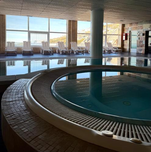 Estudio Maribel Arttyco a Pie de Pista con Spa, Vistas y Parking Cubierto Opcional