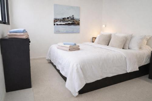 Apt Villa Janna pool panoramic sea & island views