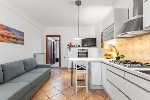 Modern apartment, Cimiano metro, WiFi, AC