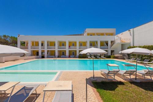 Piscina a Residence Solaris o a prop