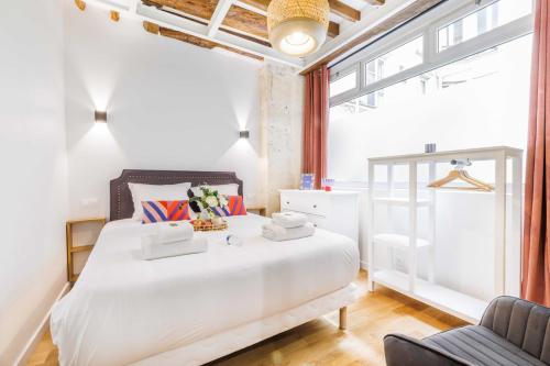 Chic Apartment in Paris Ideally Located for 6P