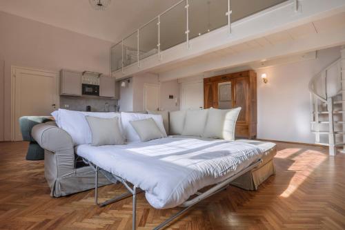 Palazzo Galli Tassi Collection - Loft 2 & Loft 3
