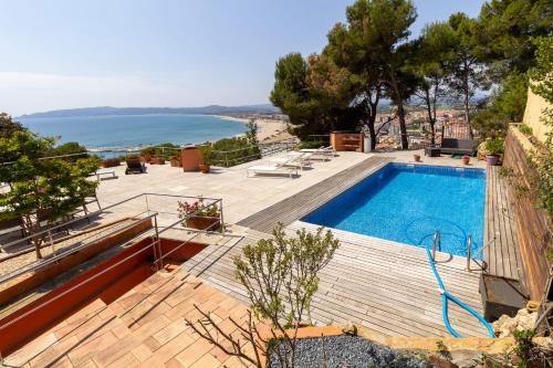 Impresionantes vistas al mar con piscina privada