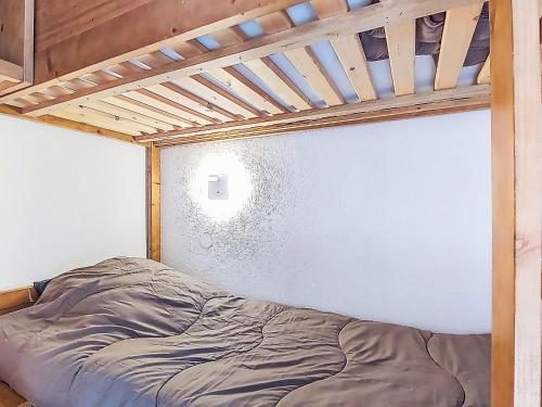 Studio Les Olympiades-28 by Interhome