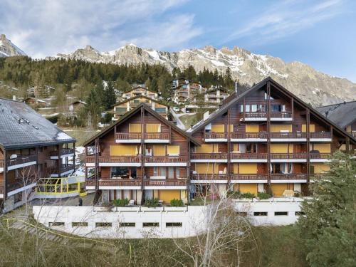 Apartment Eaux-Vives 205 by Interhome