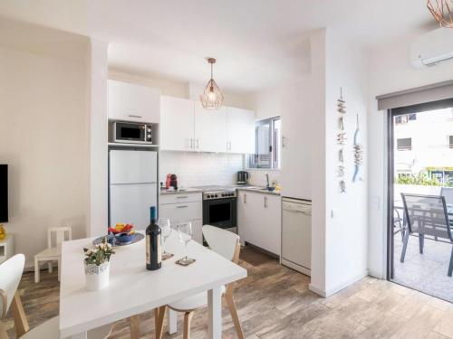 Apartment Pearl Coast by Interhome