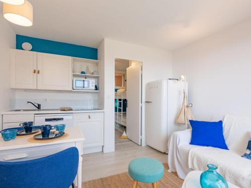 Studio Les Coteaux de la Nartelle-34 by Interhome