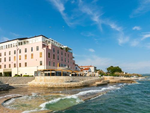 Apartment Aparthotel Rotonda Inn-2 by Interhome