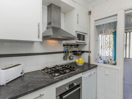Holiday Home Leonor by Interhome