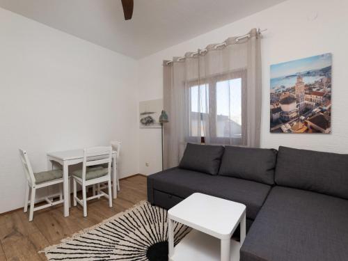 Apartment Dalero 2 by Interhome