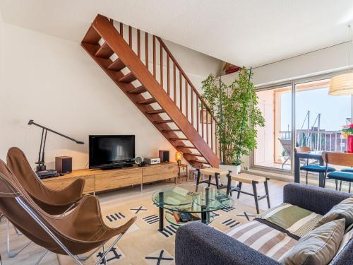 Apartment Port de la Gavine I-5 by Interhome