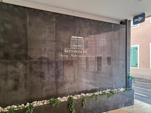 Apartment Aparthotel Rotonda Inn-1 by Interhome