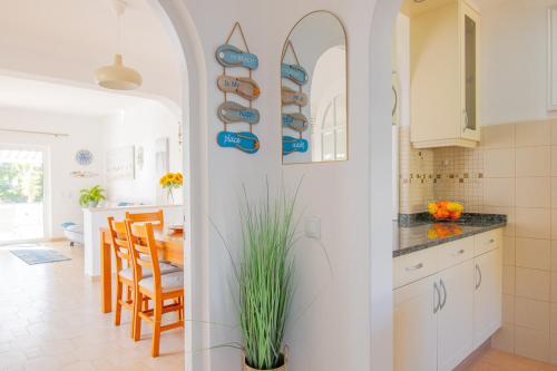 61 vdm - Superb villa on Vale do Milho with heated