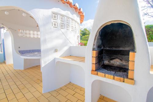 61 vdm - Superb villa on Vale do Milho with heated