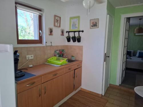 Dapur atau dapur kecil di Mas denis