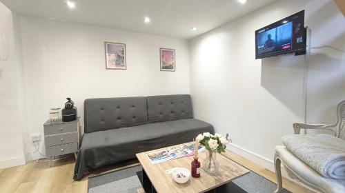 Appartement port et vieux Nice Direct from Airport by tramway