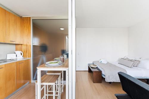 GuestReady - Cosy studio with balcony