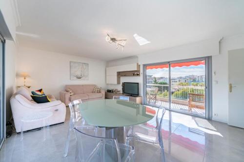 Brand new 2 bedrooms heart of Cannes