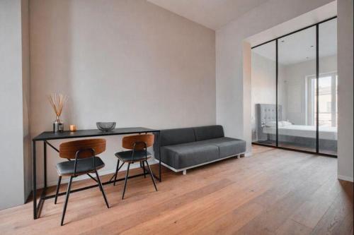 Archimede in Porta Venezia by Wynwood House
