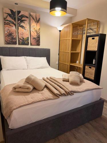 Zeas Meridian Suite Piraeus Athens