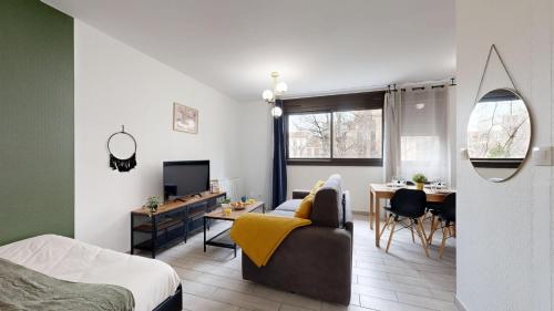 Le Cocon Vert by expat renting - Jardin - Netflix