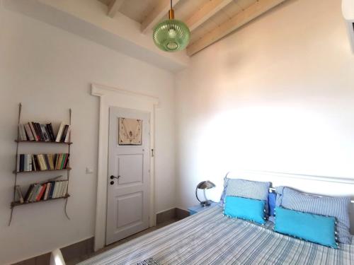 Cycladic apt for 5 wonderful seaview terrace