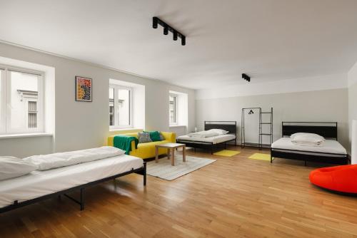 Crown apartments! Urban Loft near Naschmarkt!