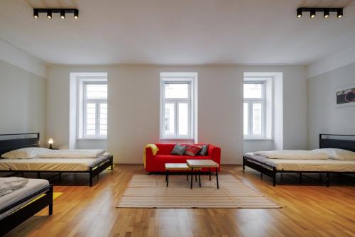 Crown apartments! Urban Loft near Naschmarkt!