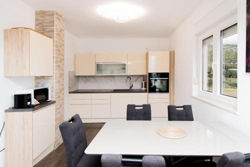 Apartments Jozak