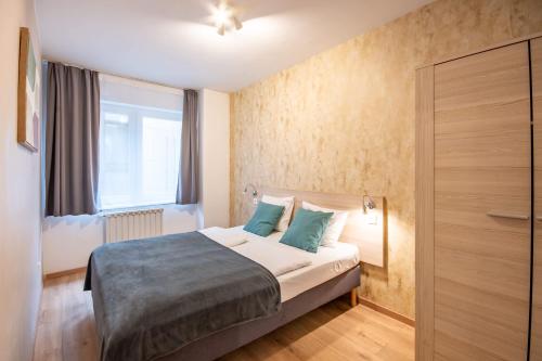 Comfy - Modern - Downtown