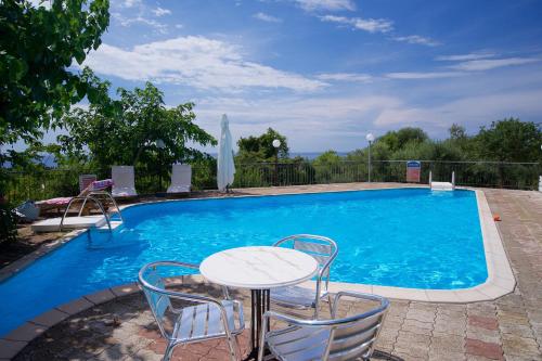 Dafnoudi Hotel Apartments