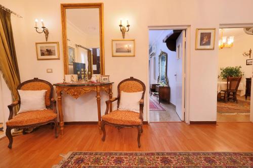 Stylish 2 Bedroom Apartment with city view in Agouza