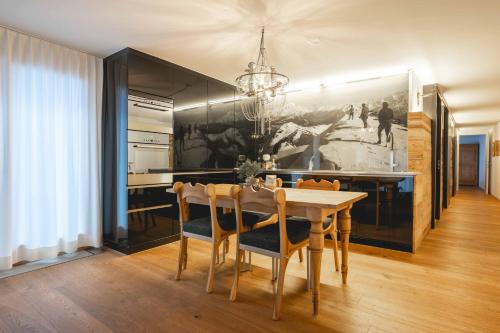 Amara Apartment by HomeFlow