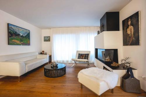 Amara Apartment by HomeFlow