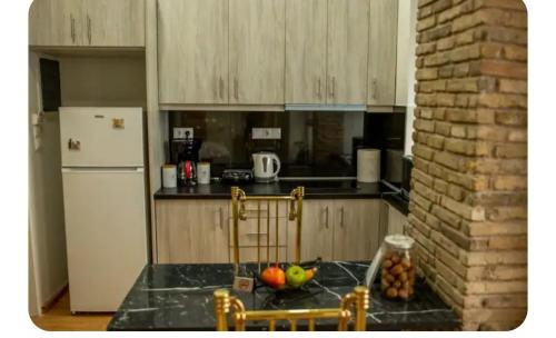 Neoclassic Rooms