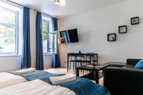 Stylish 1-Bedroom Retreat - Meidling City Center