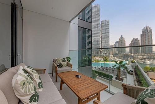 Waves - LIV Marina Luxe 2BR Apt with Dubai Marina Views