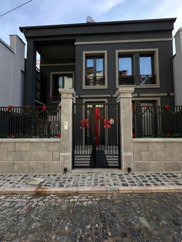 Liams Cozy Villa