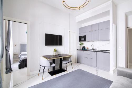 Rome Deluxe Apartments - Experience