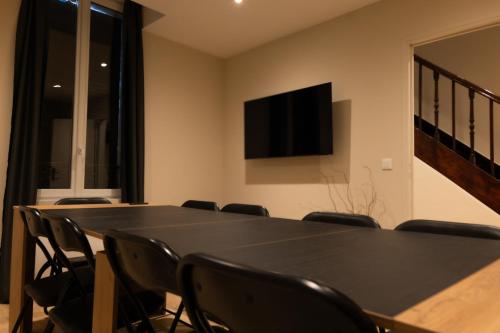 Maison de standing au centre de Reims 7 chambres avec 7 salles de bain, sauna, cour privée